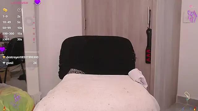 scarlett_diamond11 — domi in my clit