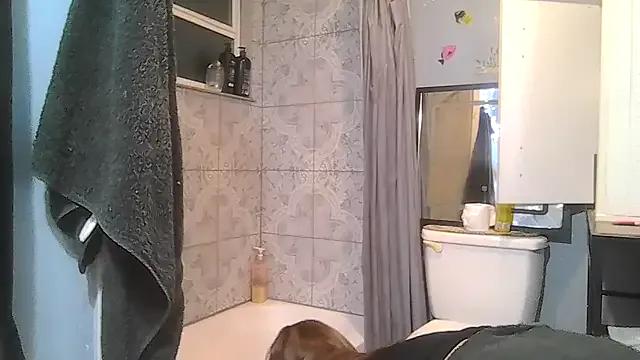 ShysluutGia on StripChat 