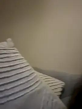 Sophsaysxox — suck on my toy for 2 mins