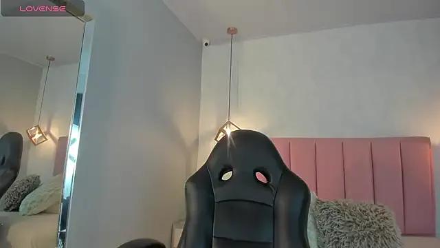 SUNNYCYRUS — ride my torso +rain  squirt