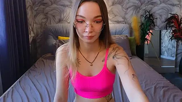 SusannJohnson on StripChat 