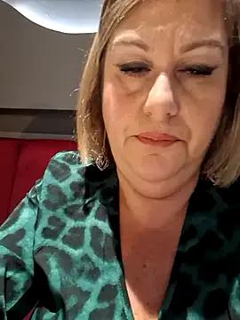 VenusAlpha — Nuda e orgasmo